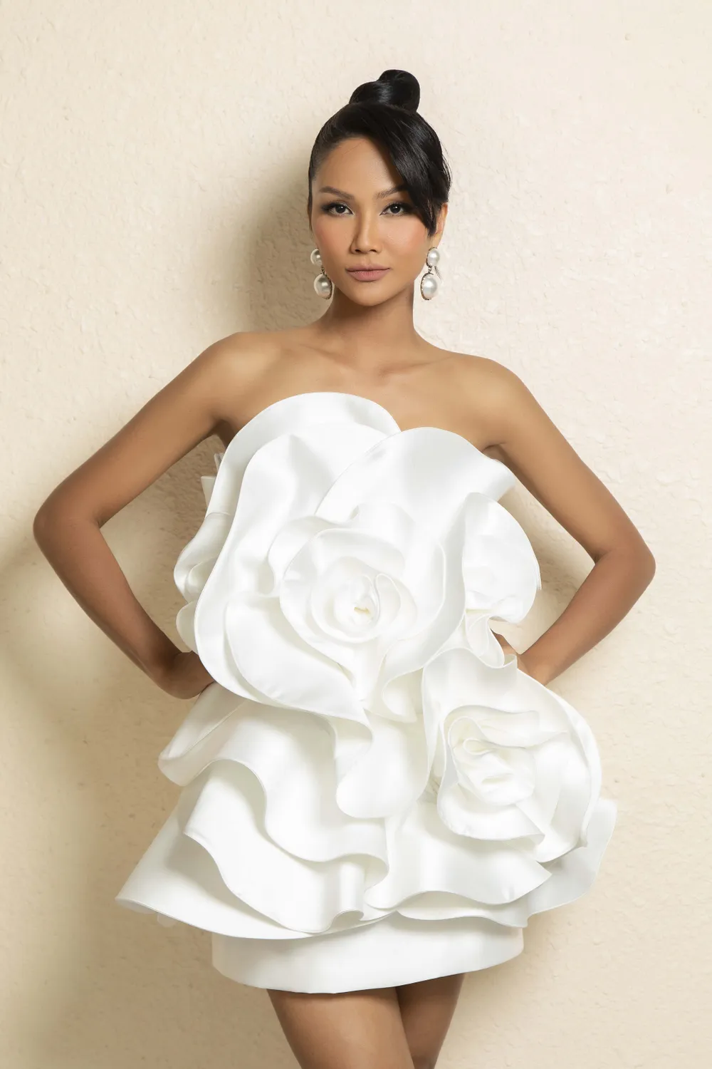 Xuân Lan, H’Hen Niê, Lê Xuân Tiền tuyển mẫu cho show của Đỗ Mạnh Cường ảnh 2