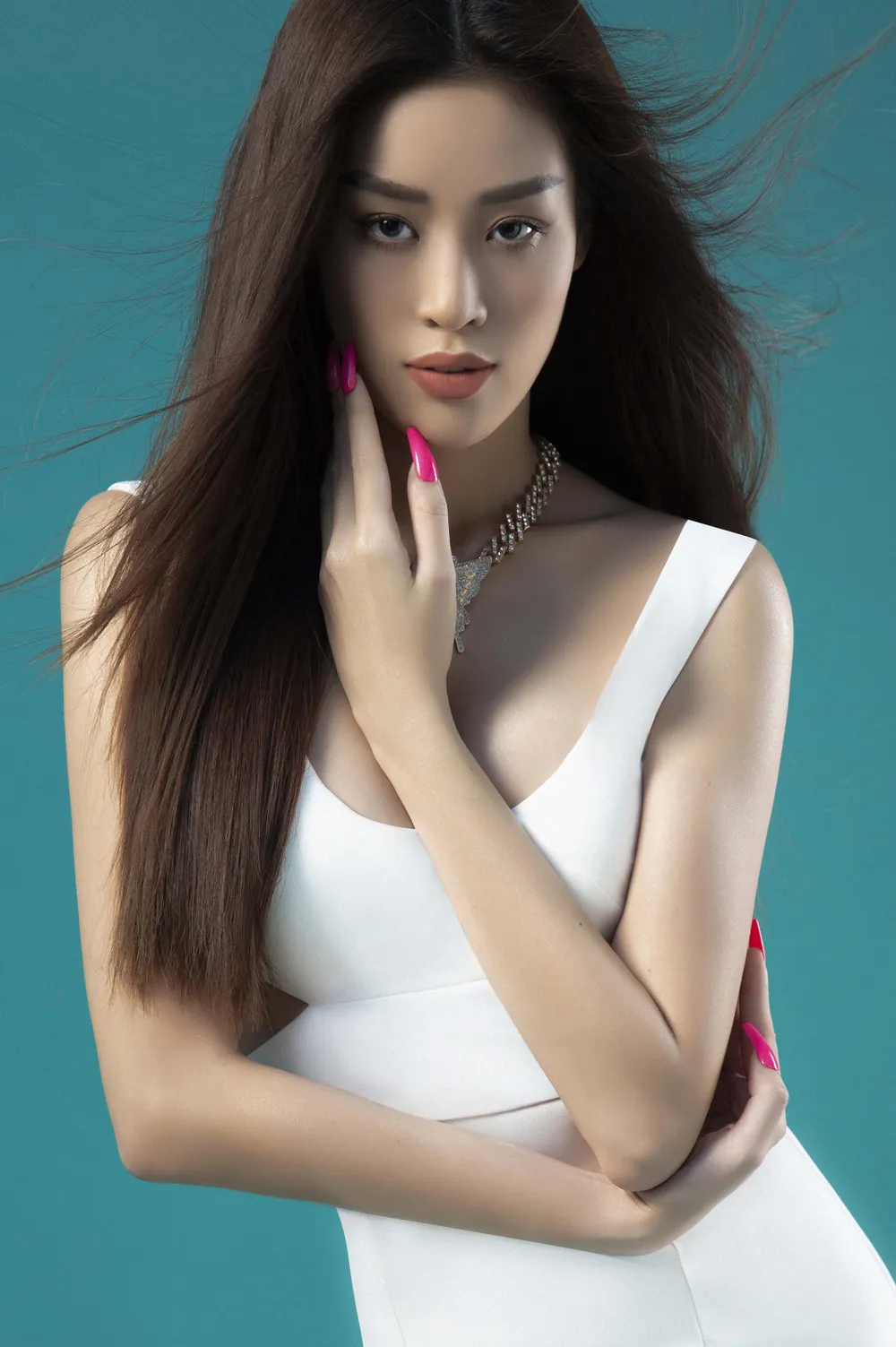 Hoa hậu Khánh Vân gửi gắm thông điệp “Màu sắc cuộc sống do chính bạn chọn lựa” ảnh 6