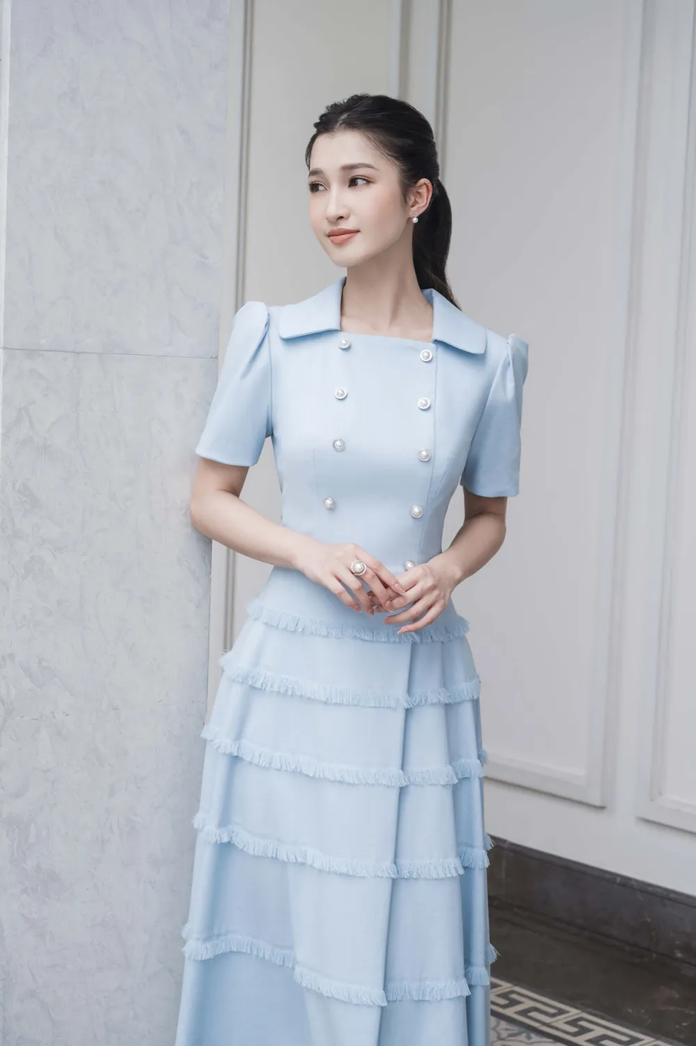 Lê Thanh Hòa giới thiệu loạt thiết kế ready to wear kết hợp với Á hậu Phương Nhi ảnh 4