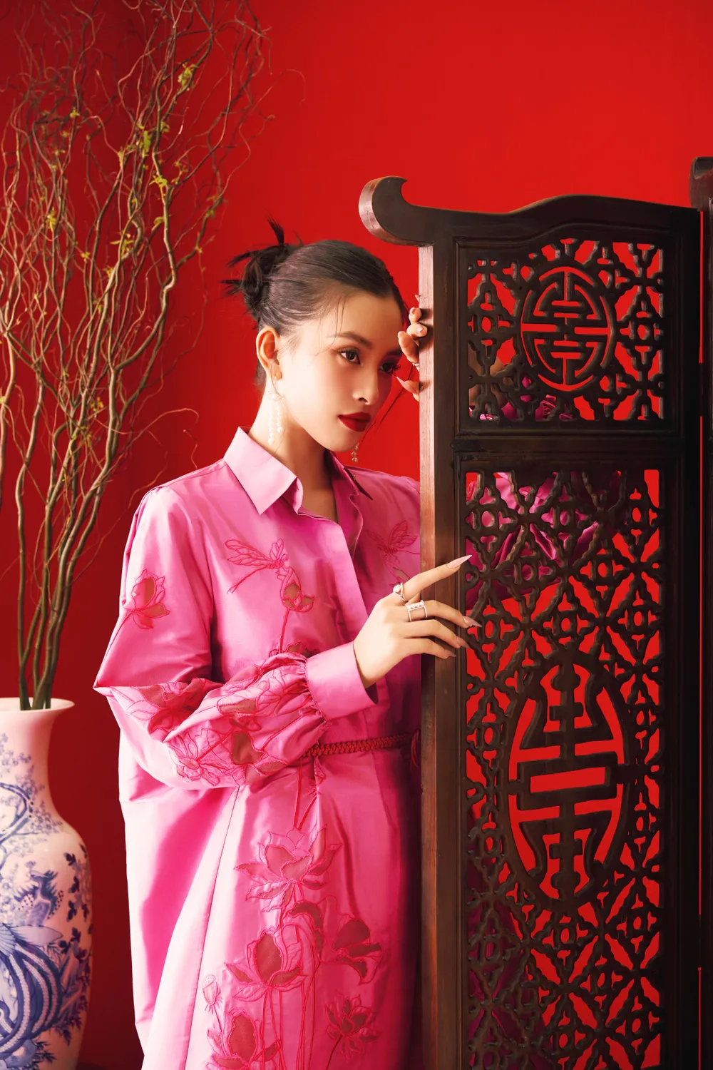 Vẻ đẹp của người phụ nữ Á Đông qua “AN” của NTK Lê Thanh Hòa ảnh 6