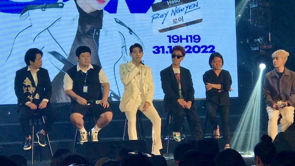 Tân binh V-pop Roy Nguyễn ra mắt khán giả Việt Nam ảnh 2
