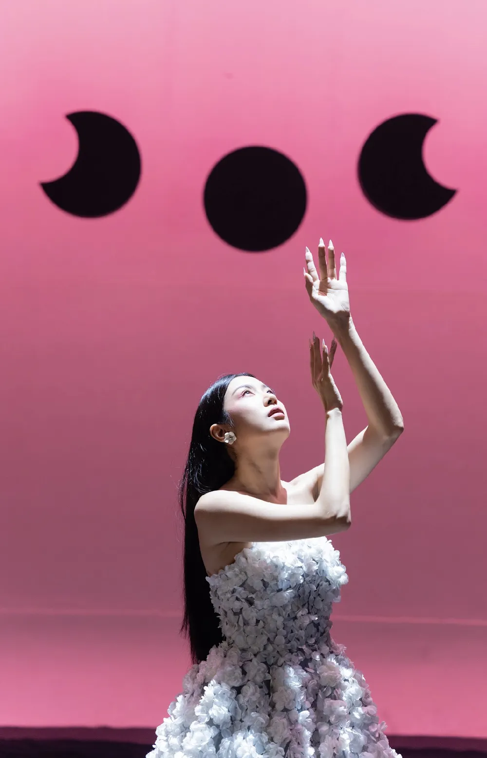 Thúy Vân ra mắt MV “Trái tim yếu đuối”, thử sức với pop dance  ảnh 2