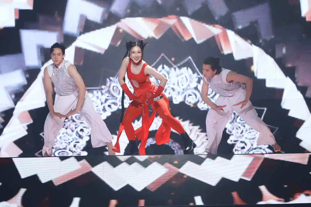 The Heroes mở màn với 4 nghệ sĩ KHOA, Annie, Hải Đăng Doo và Roy Nguyễn ảnh 3