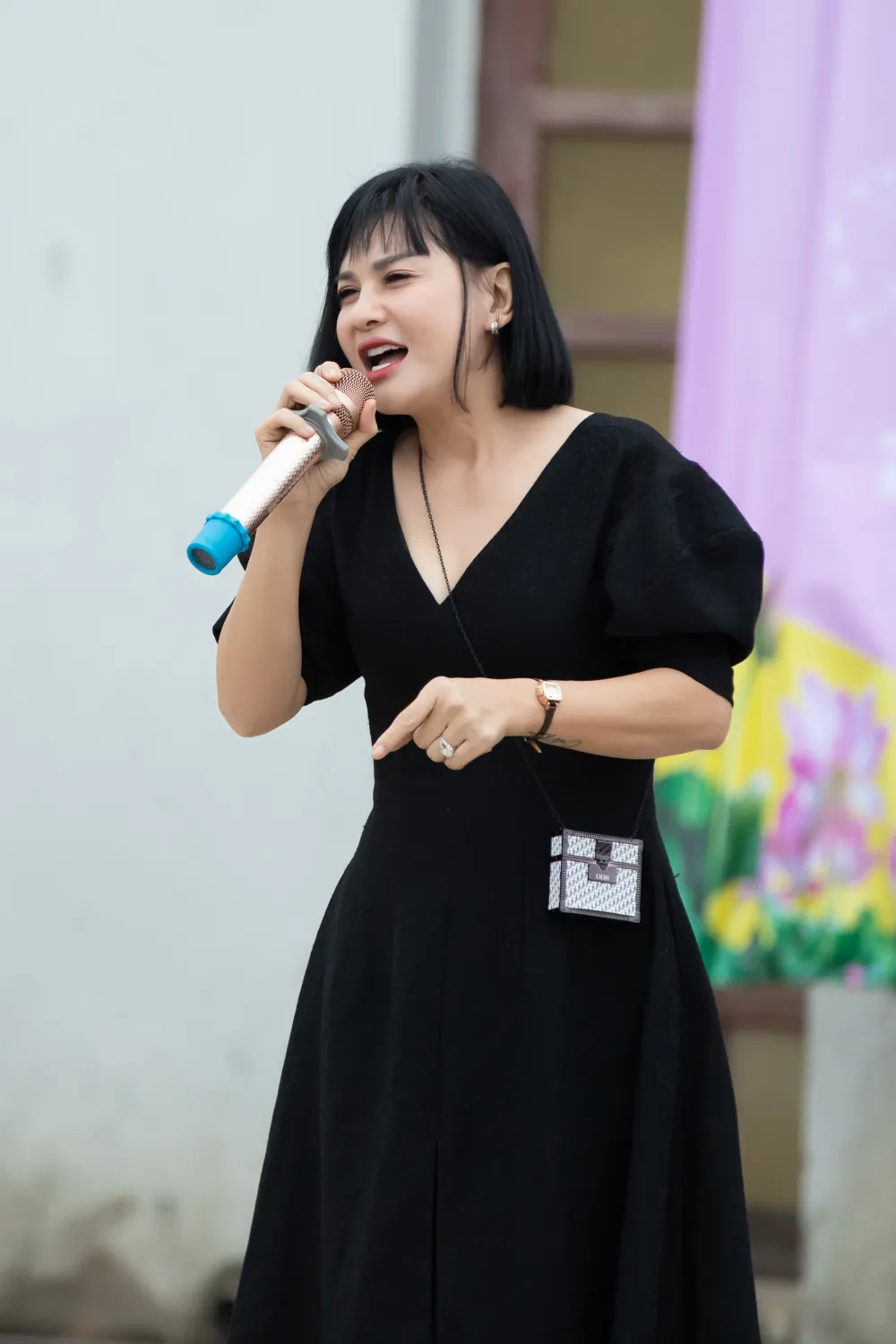 Nghệ sĩ Cát Phượng thể hiện ca khúc “Lòng mẹ” Nghệ sĩ Cát Phượng thể hiện ca khúc “Lòng mẹ”