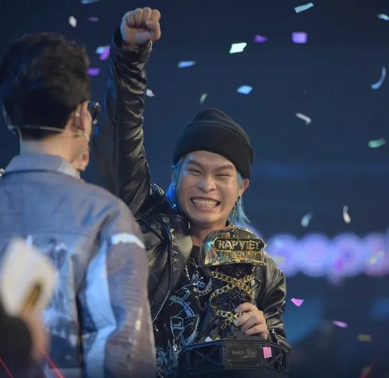 Seechains - quán quân Rap Việt mùa 2