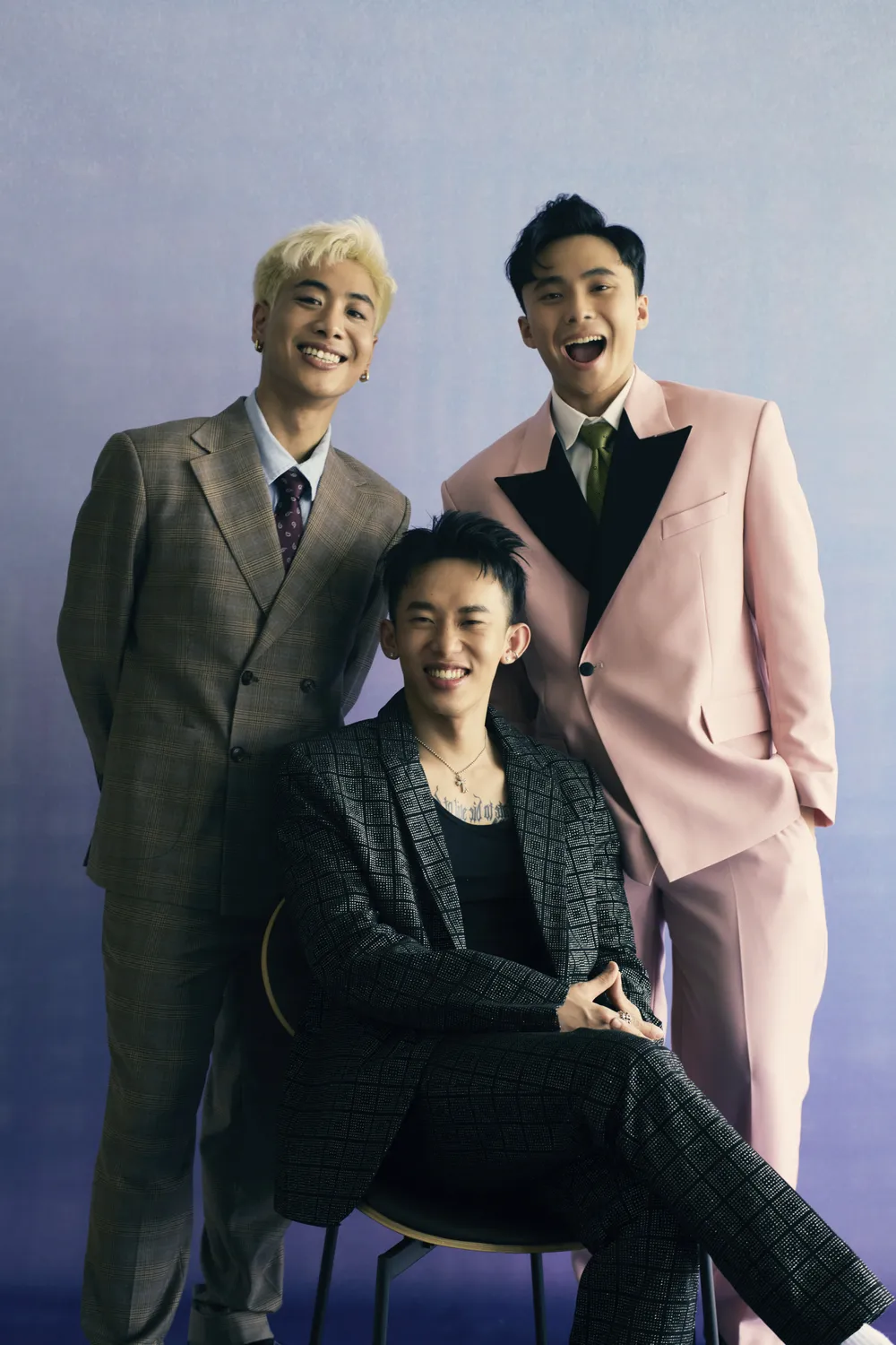 Kay Trần trở lại đường đua âm nhạc với “Love Like That” đồng hành cùng Machiot và WOKEUP