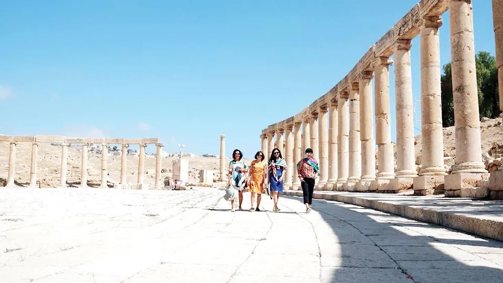 Đường đến Trung Đông  ảnh 1