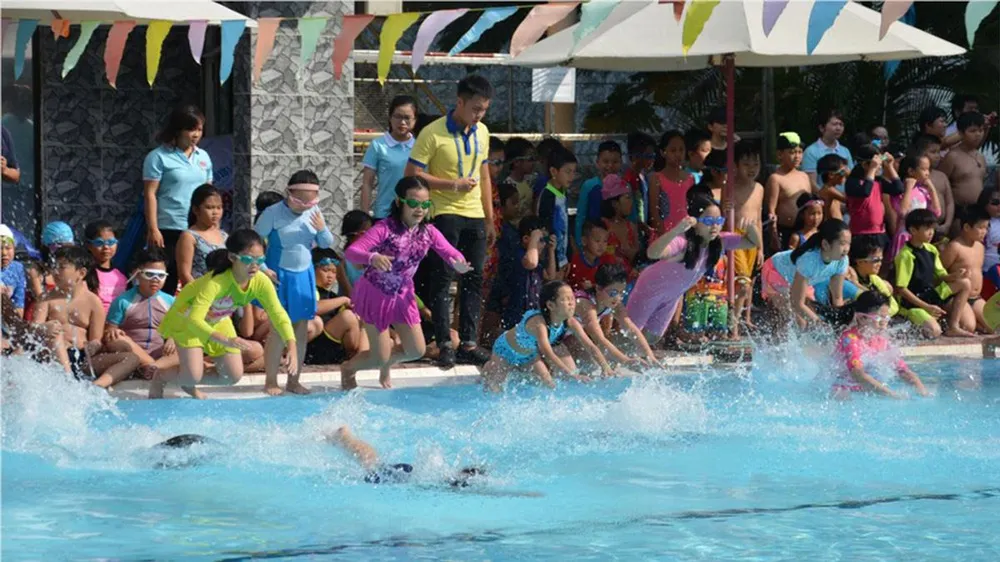  “Ngày hội xuống nước” của học sinh Trường Tiểu học Nguyễn Bỉnh Khiêm