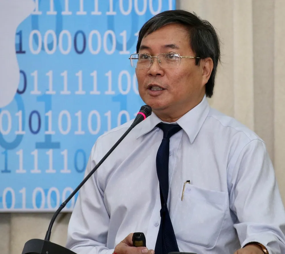 Ứng dụng trí tuệ nhân tạo vào đời sống - Bài 3: Phát triển AI theo hướng nào? ảnh 1