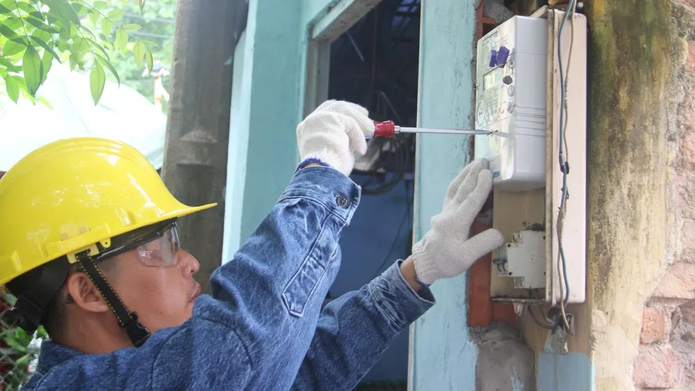 Lắp “công tơ 4.0” phục vụ khách hàng  ảnh 1