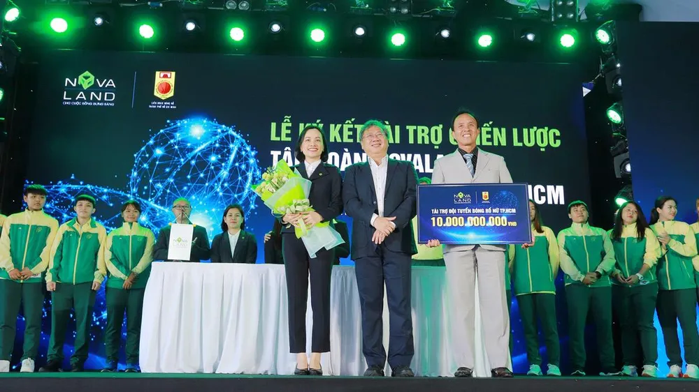 Đồng hành bóng rổ nữ TPHCM ảnh 1