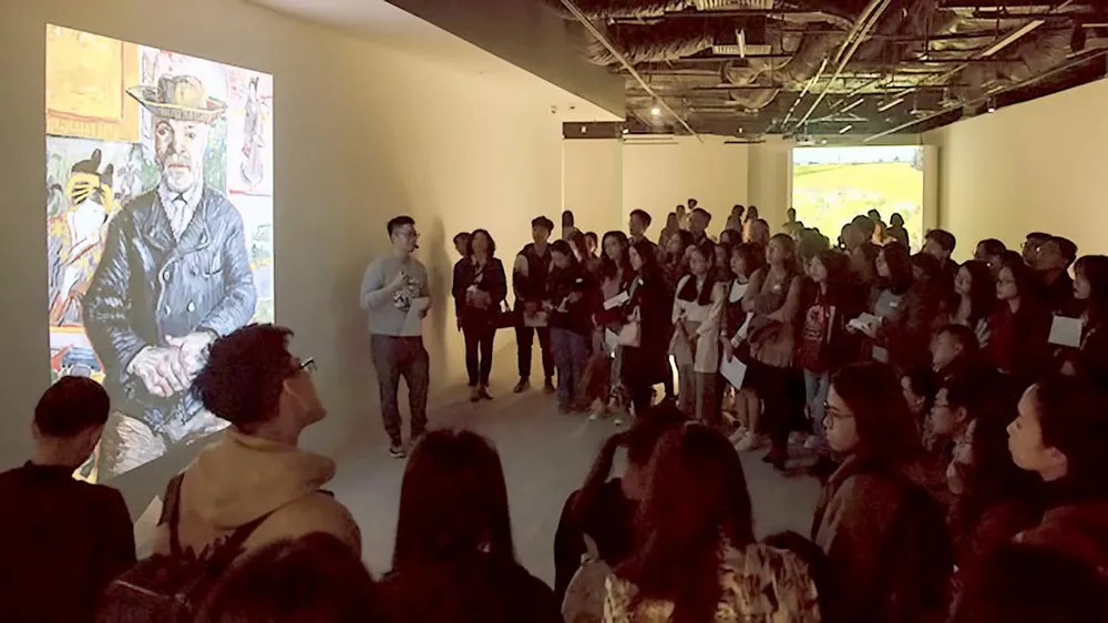 Mỹ thuật ứng dụng công nghệ mới ảnh 1