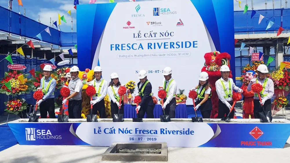 Cất nóc dự án Fresca Riverside ảnh 1