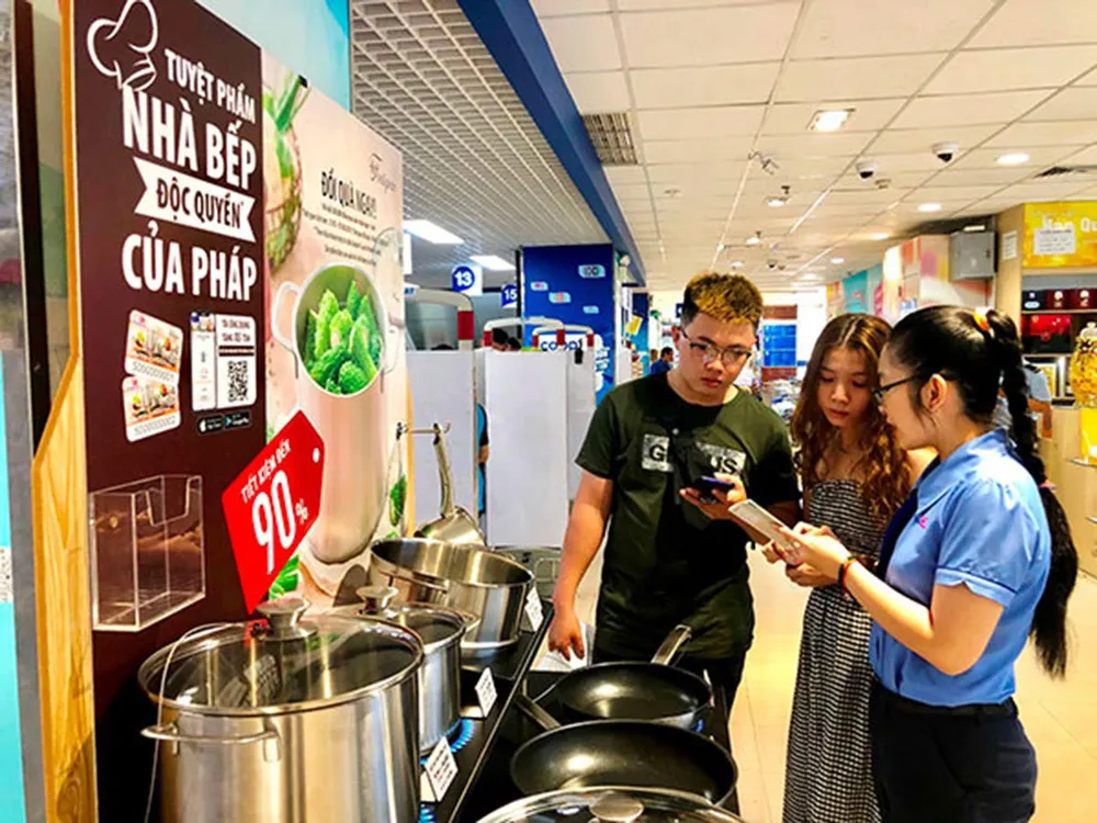 Lợi ích kép từ “Tích tem đổi quà”  ảnh 1