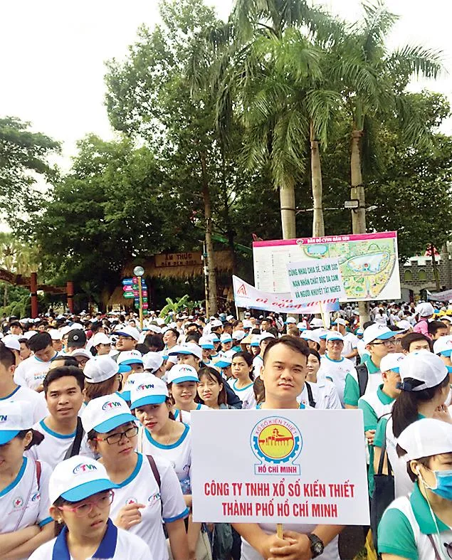 Hòa Bình tham gia đi bộ vì nạn nhân chất độc da cam ảnh 3