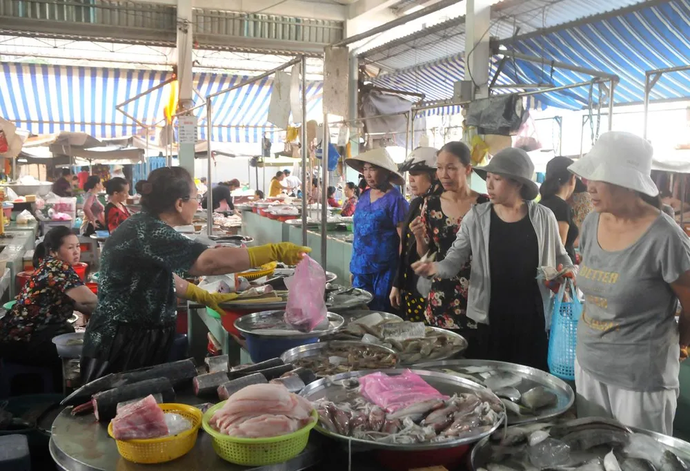 Chợ truyền thống giảm mãi lực: Nhiều tiểu thương ngưng kinh doanh  ảnh 1