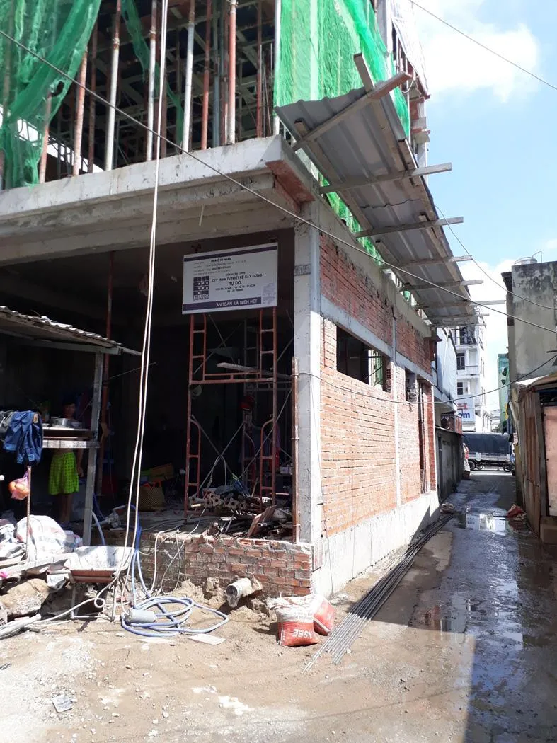 Xây nhà vi phạm lộ giới ảnh 1