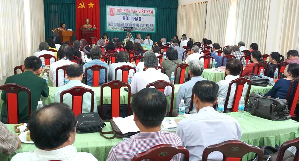 Nội lực của văn học đồng bằng ảnh 1