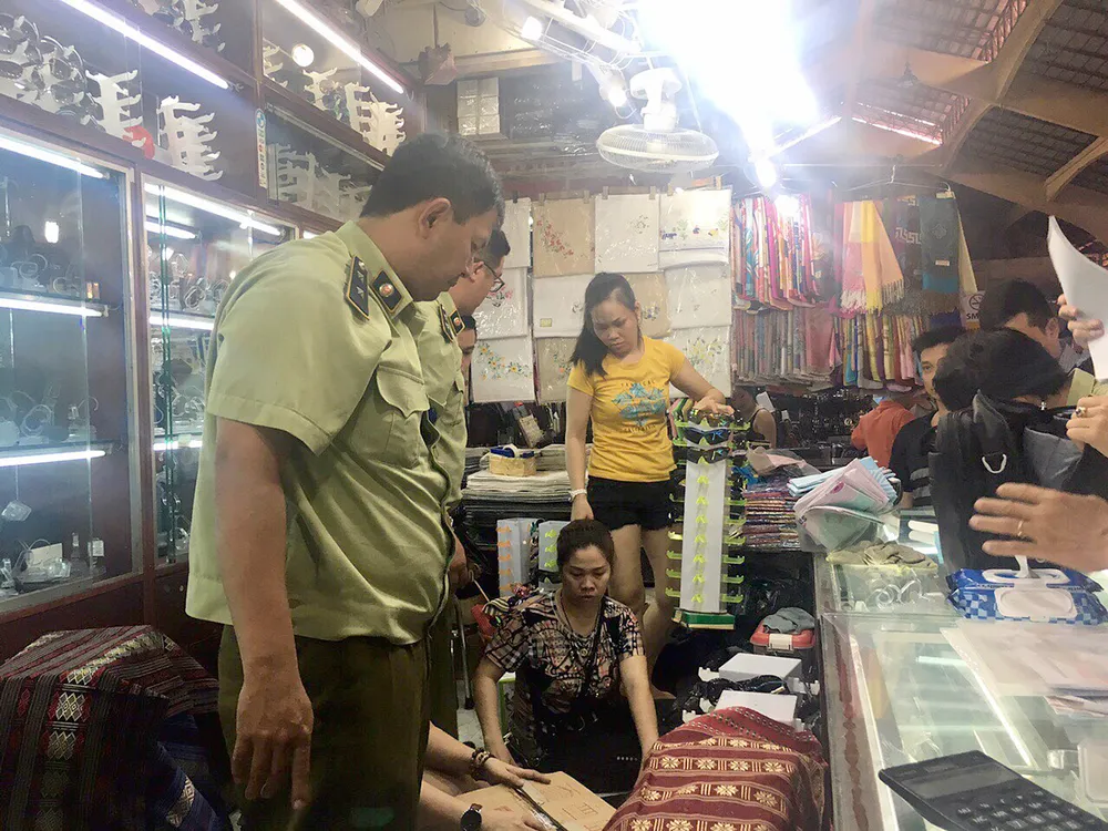 Kiểm tra hàng dỏm, bảo vệ người tiêu dùng ảnh 1