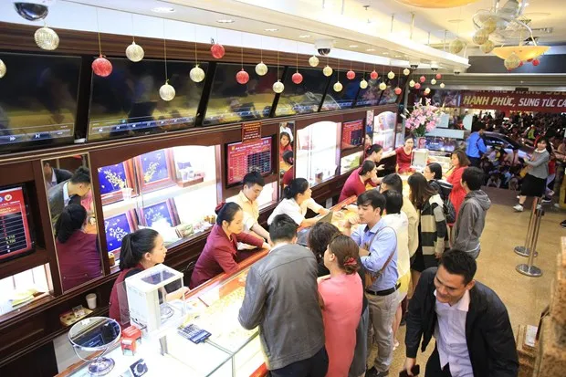 Giá vàng rời xa mốc 55 triệu đồng/lượng