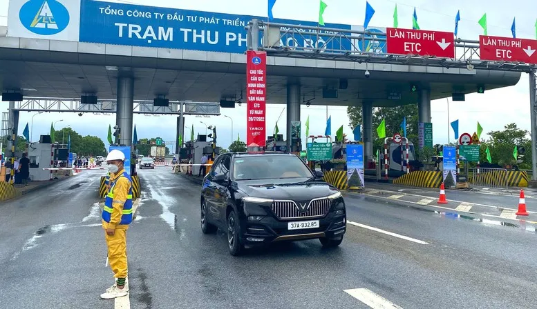 Trạm thu phí cao tốc Cầu Giẽ - Ninh Bình. Ảnh VGP.