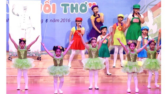 A children art performance