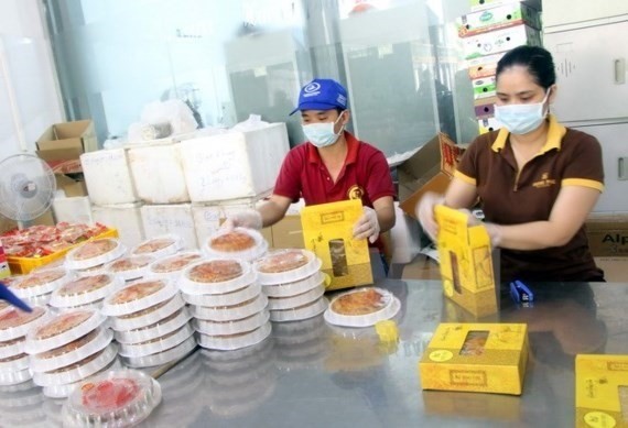 An establishment that produces mooncakes (Photo: VNA)