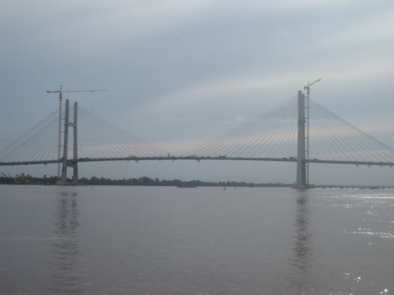 Ngày 29-9, hợp long cầu Vàm Cống bắc qua sông Hậu ảnh 1