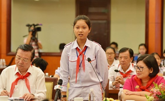 Lãnh đạo TPHCM gặp gỡ 170 thiếu nhi nhân dịp đầu xuân 2018 ảnh 4