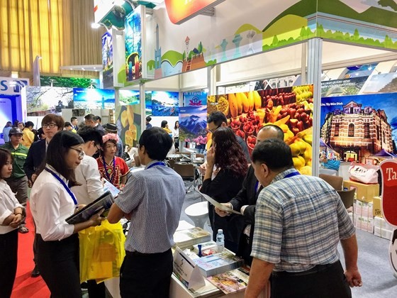 CÆ¡ há»i vÃ&nbsp;ng tÃ¬m kiáº¿m vÃ© mÃ¡y bay vÃ&nbsp; tour du lá»ch giÃ¡ ráº» áº£nh 1