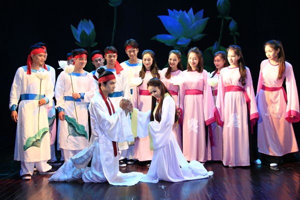 A scene in the play "Kieu"  (Photo: nhahatkichvietnam)