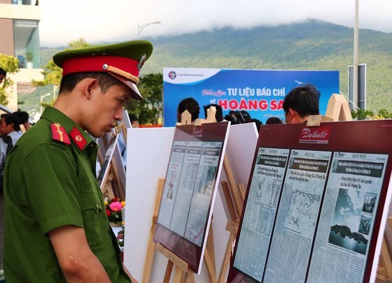 284 bÃ&nbsp;i bÃ¡o, tÆ° liá»u ÄÆ°á»£c trÆ°ng bÃ&nbsp;y táº¡i Triá»n lÃ£m âTÆ° liá»u bÃ¡o chÃ­ vá» HoÃ&nbsp;ng Saâ áº£nh 2