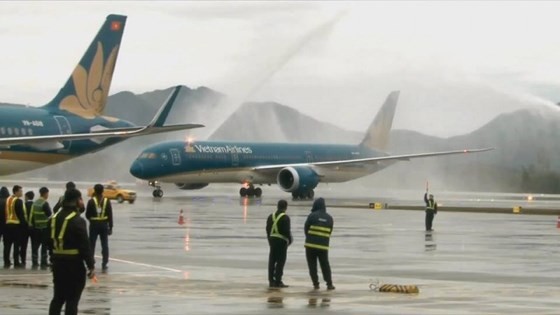 KhÃ¡nh thÃ&nbsp;nh Cáº£ng hÃ&nbsp;ng khÃ´ng quá»c táº¿ VÃ¢n Äá»n áº£nh 1