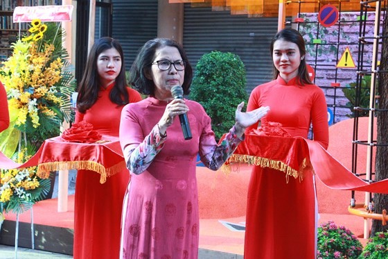 ÄÆ°á»ng sÃ¡ch TP Há» ChÃ­ Minh má»«ng ÄÃ³n tuá»i lÃªn 3 áº£nh 3