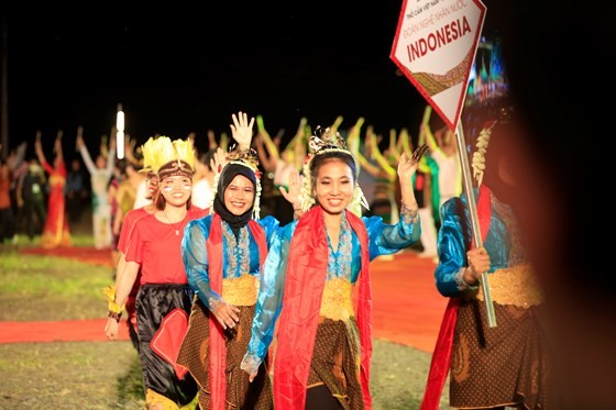 TÃ´n vinh thá» cáº©m trong ÄÃªm khai máº¡c Lá» há»i VÄn hoÃ¡ thá» cáº©m Viá»t Nam láº§n thá»© I áº£nh 14