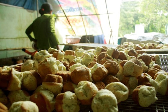 LÃ&nbsp;ng ÄÃºc bÃ¡nh thuáº«n Quáº£ng NgÃ£i vÃ&nbsp;o táº¿t áº£nh 4