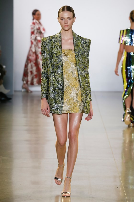 Xem BST âCuá»c dáº¡o chÆ¡i cá»§a nhá»¯ng vÃ¬ saoâ cá»§a CÃ´ng TrÃ­ táº¡i New York Fashion Week 2019 áº£nh 28