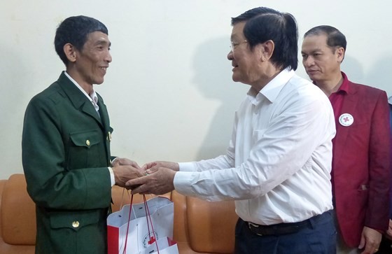 NguyÃªn Chá»§ tá»ch nÆ°á»c TrÆ°Æ¡ng Táº¥n Sang tÆ°á»ng niá»m, tri Ã¢n cÃ¡c anh hÃ¹ng, liá»t sÄ© táº¡i Vá» XuyÃªn áº£nh 12