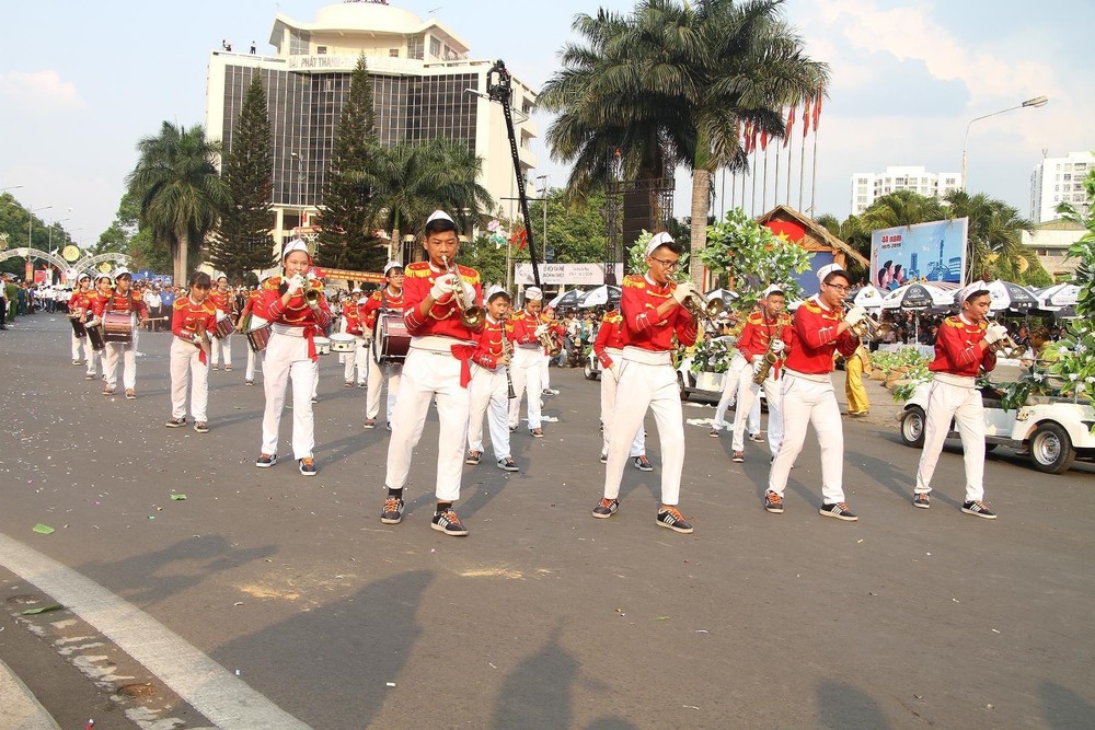 Seventh Buon Ma Thuot coffee festival kicks off with street festival ảnh 10
