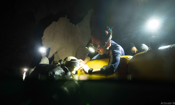 First ever public photos of a research trip to Son Doong Cave ảnh 4