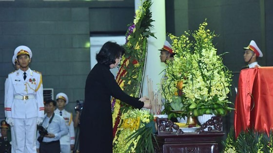 Memorial service of State funeral for former President General Le Duc Anh ảnh 26
