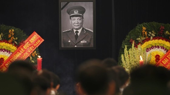 Memorial service of State funeral for former President General Le Duc Anh ảnh 50