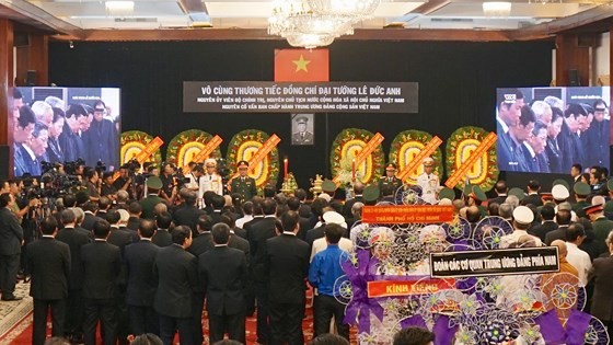 Memorial service of State funeral for former President General Le Duc Anh ảnh 52