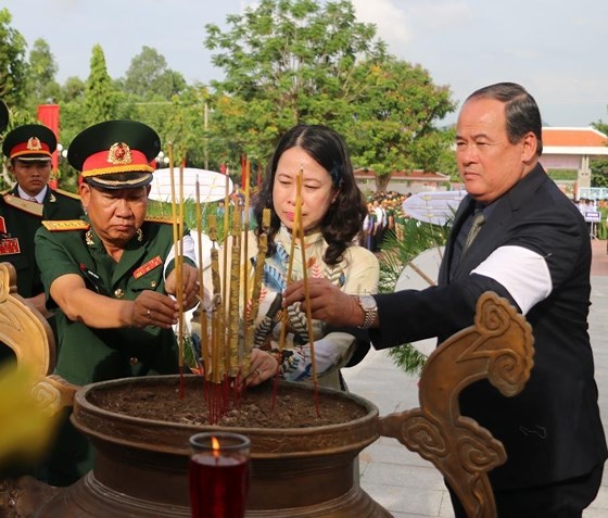 Ha Tinh province celebrates 51st anniversary of Dong Loc T-junction ảnh 25