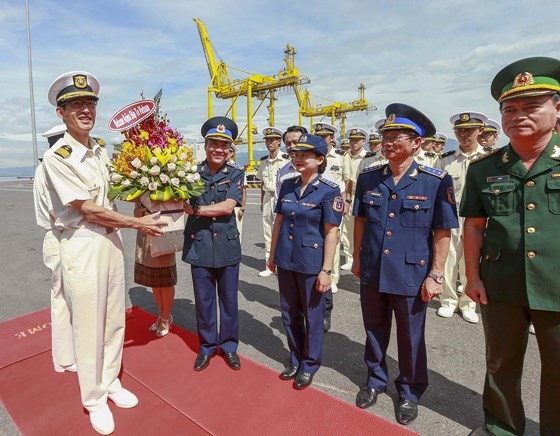Japanese coastguard vessel makes 4th visit to Da Nang city ảnh 1