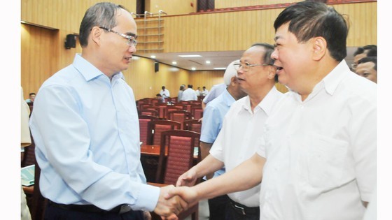 Training courses for theory, criticism of literature and art opens in city ảnh 4