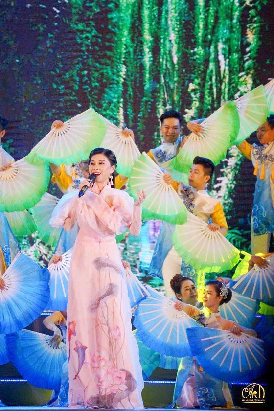 Kien Giang province’s annual festival honors national hero Nguyen Trung Truc ảnh 3