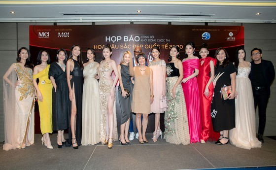 The first Miss Charm International beauty contest to be held in Vietnam ảnh 1