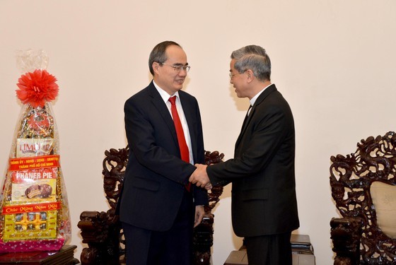 HCMC’s leaders extends Tet greetings to religious dignitaries ảnh 1