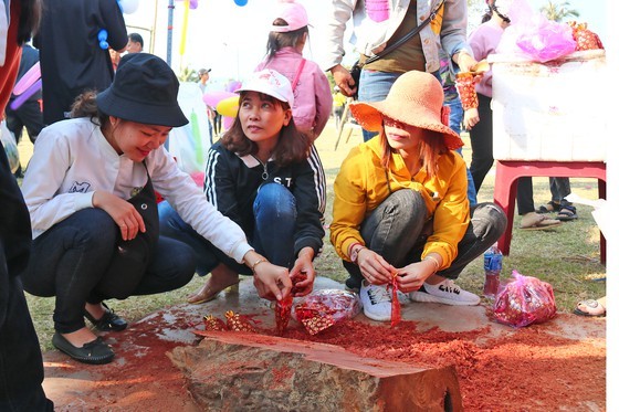 Gia Lai Province celebrates Ngoc Hoi-Dong Da Victory ảnh 16